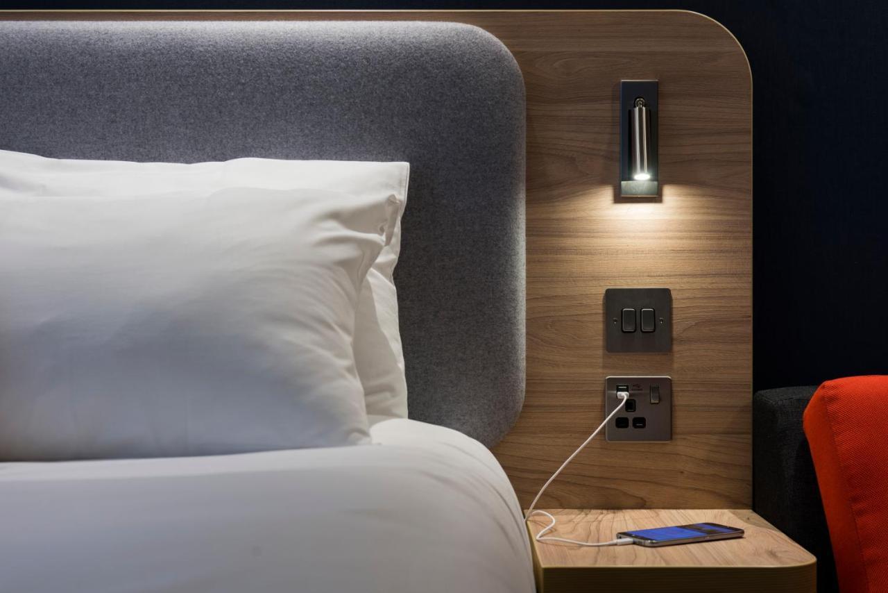 Holiday Inn Express - Fleet By Ihg Exteriör bild
